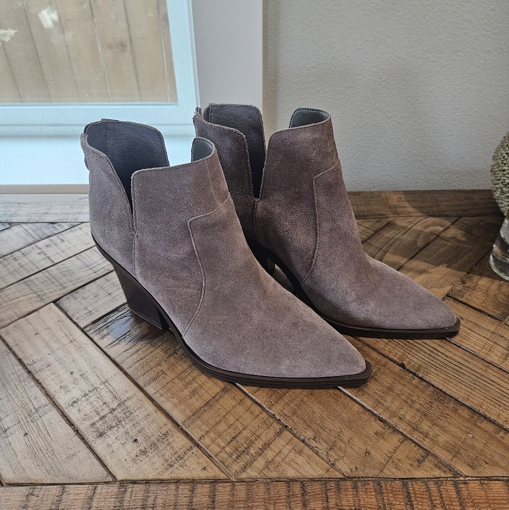 Vince Camuto boots